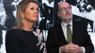 Photo of Máxima Zorreguieta visitó una exhibición de Ana Frank en Nueva York y se lució con su vestido favorito