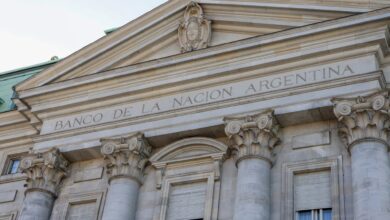 Photo of Javier Milei firmó el decreto que convierte al Banco Nación en Sociedad Anónima