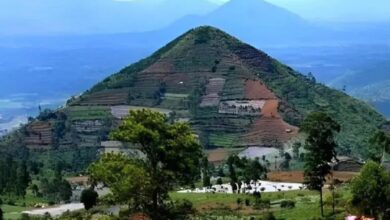 Photo of Arqueólogos revelan que la pirámide más antigua del mundo no fue construida por humanos