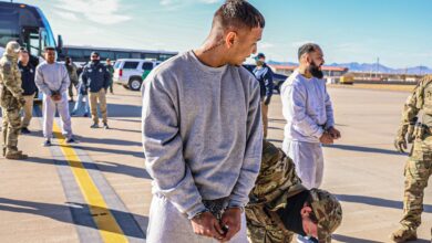 Photo of El Ejército de EE.UU. empezó con los primeros vuelos para trasladar migrantes detenidos a Guantánamo