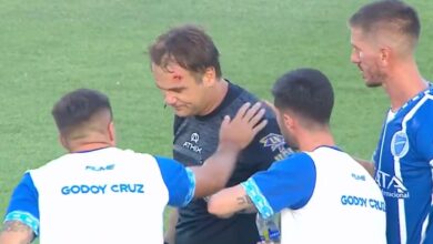 Photo of Violencia en el fútbol argentino: Godoy Cruz-Talleres fue suspendido por la brutal agresión a un asistente