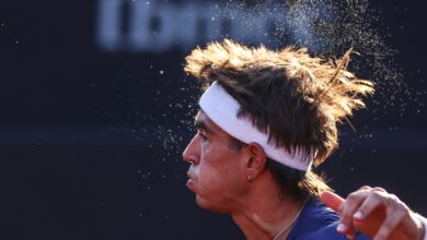 Photo of Francisco Comesaña, el chico de la risa contagiosa: jugó casi siete horas en dos partidos y avanzó a los cuartos de final del Río Open