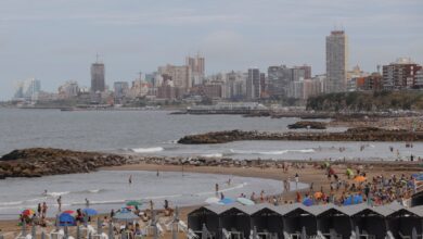 Photo of Mar del Plata: una joven debió ser internada tras ser golpeada por una ola