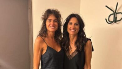 Photo of El llamativo encuentro de Gabriela Sabatini con una actriz ¡que es idéntica a ella!