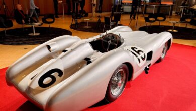 Photo of Un Mercedes que manejó Fangio se transformó en la venta más cara de la historia entre autos de carrera