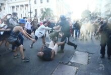 Photo of Un fiscal solicitó a Patricia Bullrich pruebas de que hayan participado barras apoyados por el PJ en la protesta en el Congreso