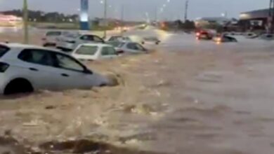 Photo of Tormenta en Bahía Blanca: la ciudad quedó bajo el agua por la lluvia y varias familias fueron evacuadas