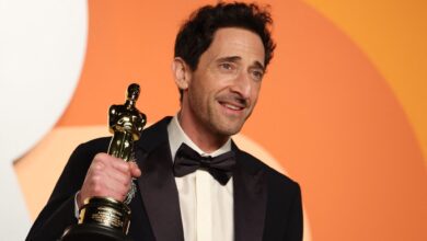 Photo of Durante la noche de los Premios Oscar, Adrien Brody rompió un récord y confesó el motivo por el que le tiró un chicle a su pareja