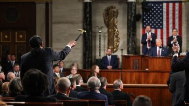 Photo of Así expulsaron a un congresista demócrata que interrumpió a los gritos a Trump en el Congreso