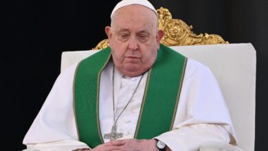 Photo of Después de difundir un audio con voz muy frágil, el Vaticano dijo que el Papa pasó otra noche “tranquila”