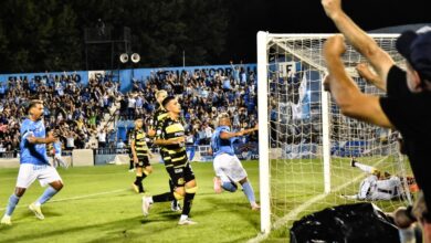 Photo of Temperley a la cima y Almirante cerca del fondo