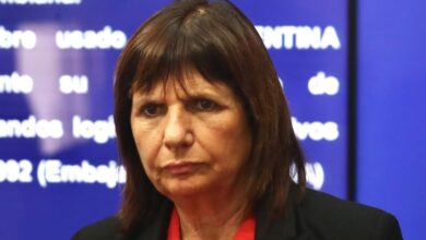 Photo of La defensa de Bullrich a las fuerzas de seguridad sobre la agresión al fotógrafo y a la jubilada