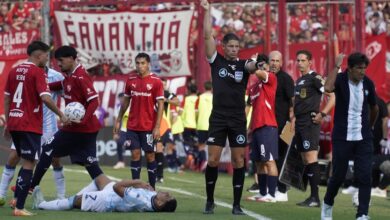 Photo of Costas, en llamas tras el clásico: “Lo del arbitraje fue alevoso”