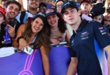 Photo of Colapinto con los fans en Australia: de regalar comida a la foto con dos hermanos por ser argentinos