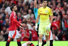Photo of Dibu Martínez: expulsado vs. United y la categórica respuesta del DT sobre su futuro en Aston Villa