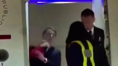 Photo of Brigitte Macron abofeteó al presidente francés en un avión y el Elíseo minimizó el gesto