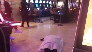 Photo of Una mujer murió en un bingo de Mar del Plata y la gente siguió apostando al lado del cadáver