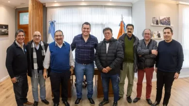 Photo of El Intendente mantuvo un encuentro con ex trabajadores y jubilados de YPF