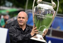Photo of Iniesta le dio la bienvenida al trofeo de la Champions en Múnich y se inclinó por un equipo: ¿el PSG o el Inter?
