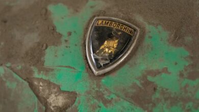 Photo of Encontraron un exótico Lamborghini abandonado hace más de 40 años en un depósito: sólo existen 275 en el mundo