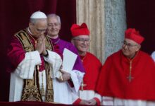 Photo of El papa León XIV se prepara para presidir su primera misa en la Capilla Sixtina