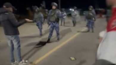Photo of Video: incidentes entre la gente de Newell’s y la policía en la previa del duelo por Copa Argentina