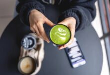 Photo of ¿Es el matcha una alternativa más saludable al café? Qué infusión es mejor para cuidar la salud