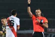 Photo of ¿Quién es el árbitro de River vs. Universitario, por la Copa Libertadores?
