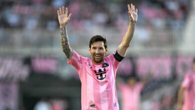 Photo of Lionel Messi en Inter Miami: asistencia de media cancha, gol con ayuda del el arquero y otro por arriba
