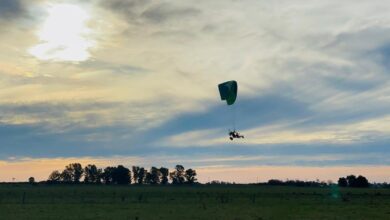 Photo of Cómo es el vuelo de bautismo del deporte de aventura que eleva la adrenalina de los pies a la cabeza