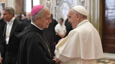 Photo of Cónclave 2025: ¿qué nombre eligió el nuevo papa y qué significa?