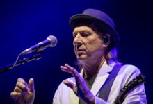 Photo of Ni Charly García se lo quiso perder: Beat dio una clase magistral de música en los reinos de King Crimson