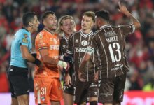 Photo of Yael Falcón Pérez: la actuación del árbitro en River-Platense dejó varias polémicas
