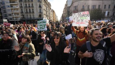 Photo of Masiva y emotiva marcha contra los recortes para personas con discapacidad