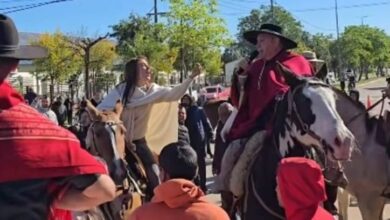 Photo of Insólita pelea a caballo en Formosa: el senador Paoltroni se enfrentó con un intendente