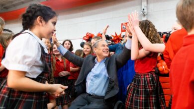 Photo of Vouchers escolares: qué cambia en Texas con la nueva ley de Greg Abbott