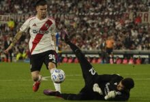 Photo of ¿Quién es el arquero de Vélez que sufre contra River?