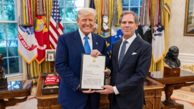 Photo of El embajador argentino Alec Oxenford presentó sus cartas credenciales ante Donald Trump en el Salón Oval