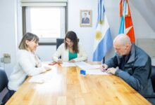Photo of El Municipio renueva su compromiso con la formación de estudiantes secundarios técnicos