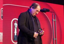 Photo of Martín Fierro de Teatro: del llanto de Julio Chávez a la celebración de dos “Brujas” con mucha historia