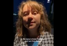 Photo of Un barco que transportaba a Greta Thunberg y 12 activistas más a Gaza fue interceptado en aguas internacionales