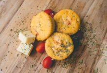 Photo of Receta exprés: cómo preparar deliciosos pastelitos de queso y hierbas