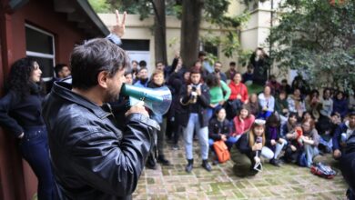 Photo of Manifestantes toman la sede del Instituto Nacional Juan Perón