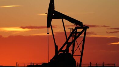 Photo of El precio del petróleo sube más de 4% por la incertidumbre sobre el estrecho de Ormuz tras los ataques a Irán