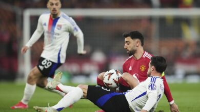Photo of Lyon, el equipo de Nicolás Tagliafico y Thiago Almada, fue descendido a la Ligue 2 en Francia