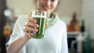 Photo of El mejor jugo para limpiar el hígado y eliminar el mal aliento: así se prepara