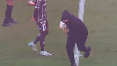 Photo of Bloquearon en vivo sitios y apps que transmitían partidos de fútbol de manera ilegal