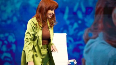 Photo of El descenso político de una Cristina Kirchner acorralada