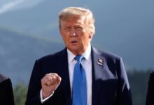 Photo of Trump dice que “por ahora” no matarán al líder supremo de Irán y le exige una “rendición incondicional”