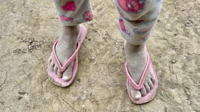 Photo of “Hay niños que no tienen chances”: Viven en la emergencia total y hacen lo imposible por sobrevivir